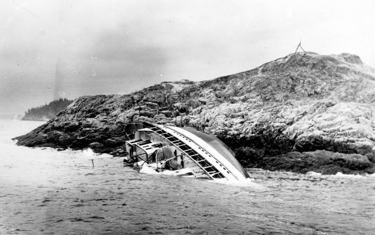 Another view of the Gulf Stream's wreck
(Source: City of Vancouver Archives)

