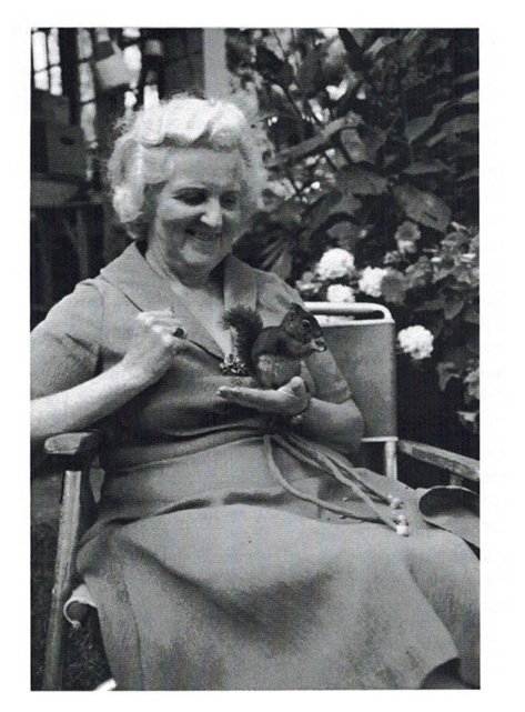 Author and squirrel (1981)
Source: Magnetic Isle

