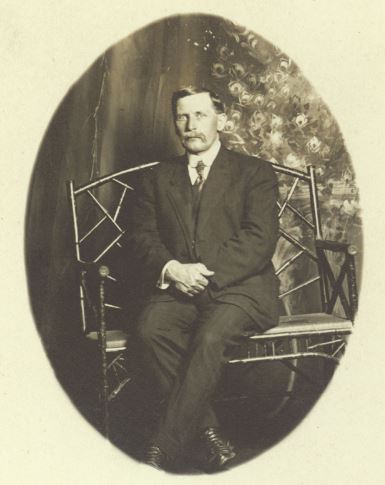 Michael Manson, 1911 
(Source: Cortes Island Museum and Archives)
